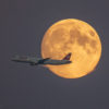 SWISS (HB-IOL) passing the moon shortly after take-off from Copenhagen to Zurich in an Airbus A321 on route LX1273